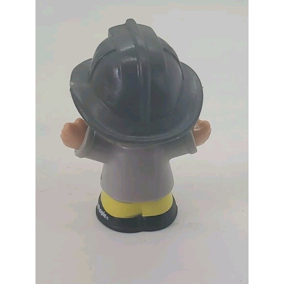 Fisher Price Little People Set of Community Helpers Construction, Firefighter - Picture 8 of 12
